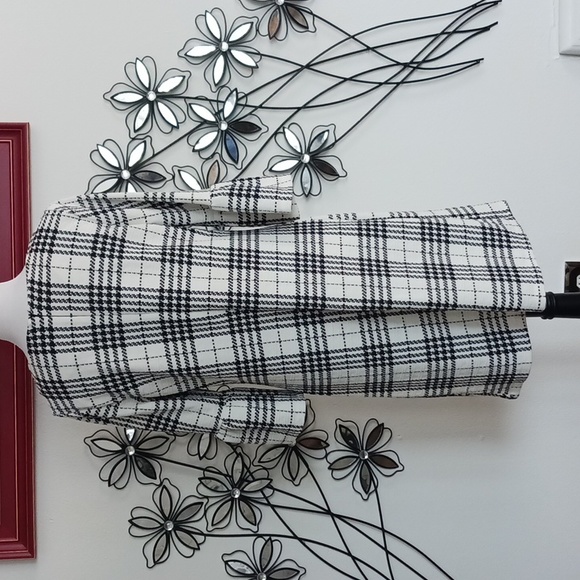 Violet b. black & white pattern dress - Picture 2 of 2